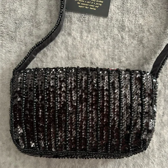 Viral ♦️🖤 Las Vegas Beaded Bag ♦️🖤 - Picture 7 of 11
